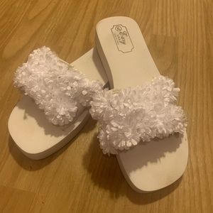 Flower Flip Flop Slides